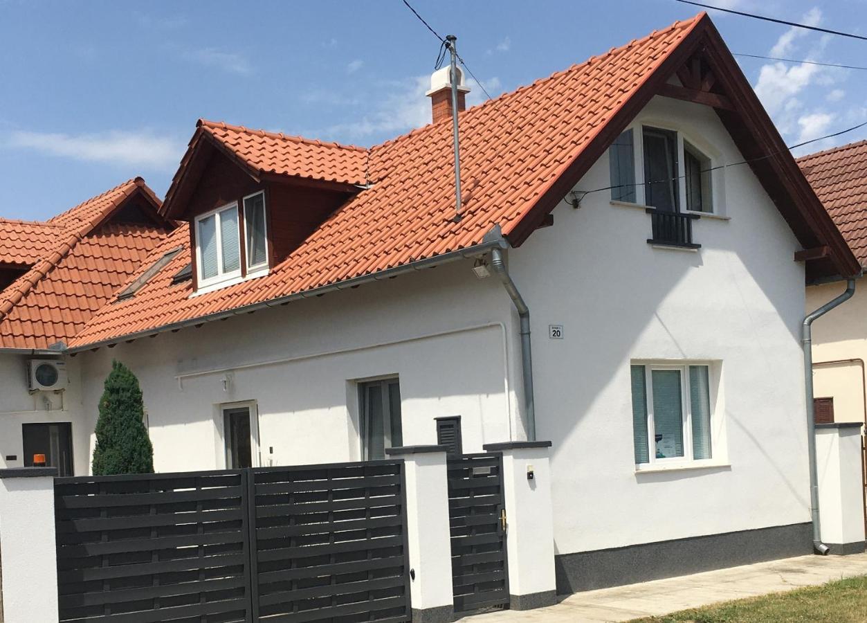 Bathory Apartments Hajdúszoboszló Εξωτερικό φωτογραφία
